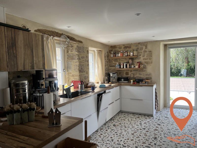 Maison ancienne - 212 m² - 5 pièces