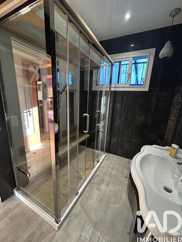 Maison - 160 m² - 5 pièces