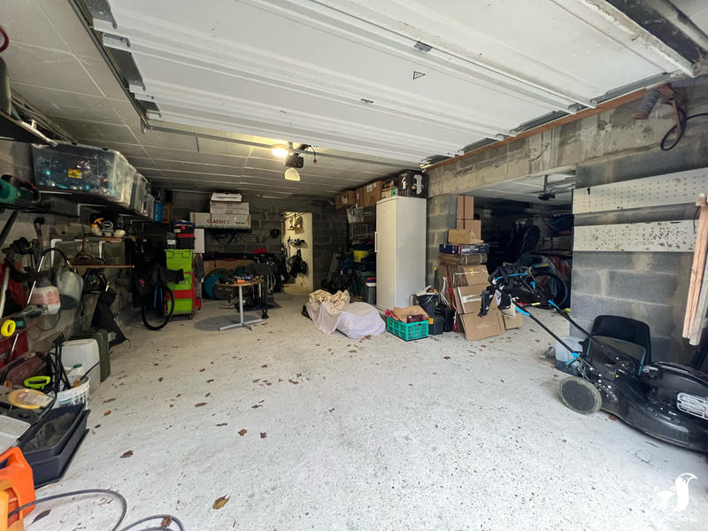 Maison - 198 m² - 7 pièces