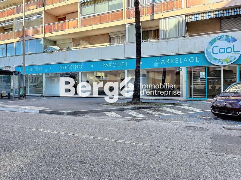 Local commercial - 394 m²