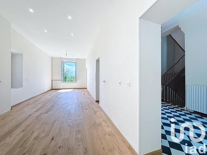 Maison - 283 m² - 10 pièces