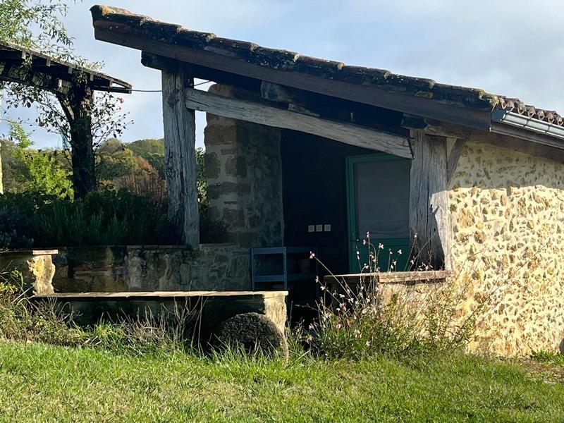 Propriété - 220 m² - 8 pièces