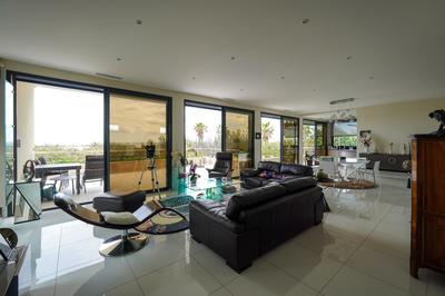 Maison - 191 m² - 5 pièces