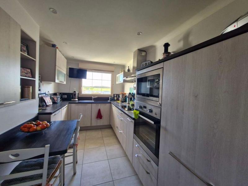 Maison - 92 m² - 4 pièces