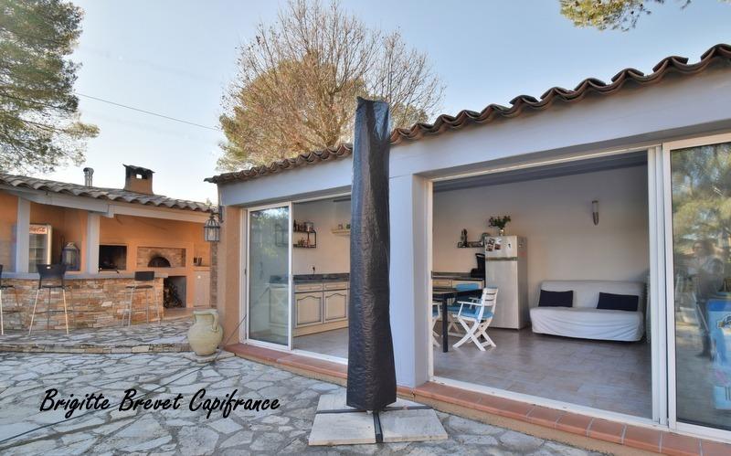 Maison - 230 m² - 6 pièces