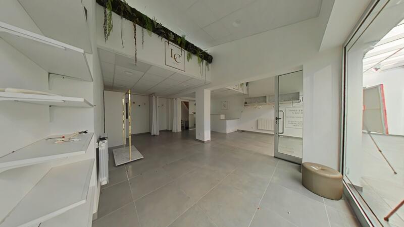 Local commercial - 64 m² - 3 pièces
