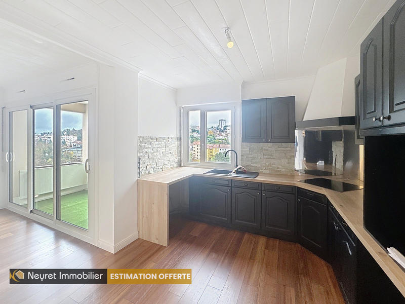 Appartement - 82 m² - 4 pièces