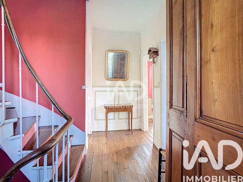 Maison - 207 m² - 8 pièces