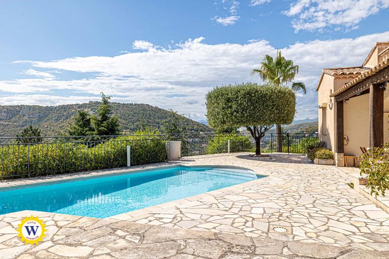 Villa - 220 m² - 6 pièces