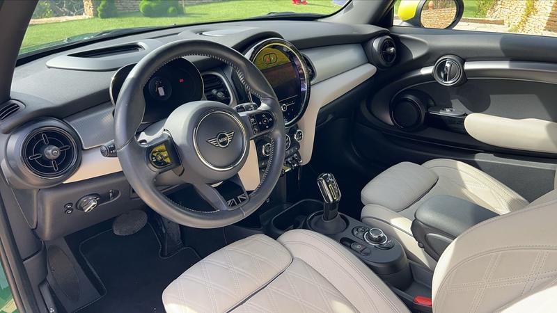 Mini Cooper s se Lci 94ah eDrive 184 Yours - Première main Entretien constructeur