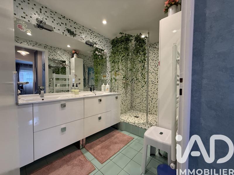 Appartement - 84 m² - 4 pièces