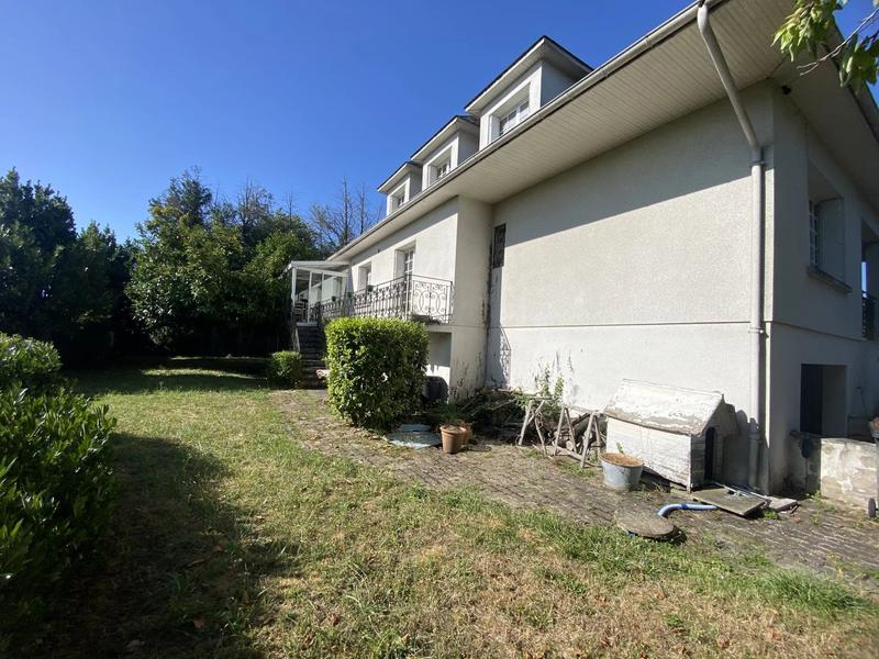 Maison - 237 m² - 5 pièces