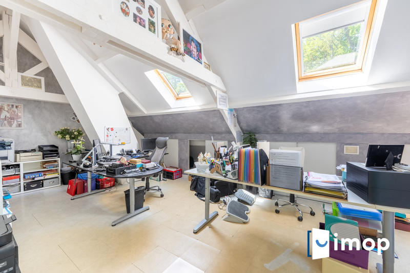 Maison - 263 m² - 10 pièces