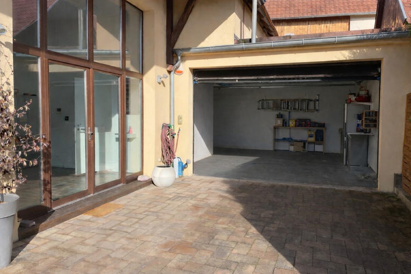 Maison - 260 m² - 6 pièces