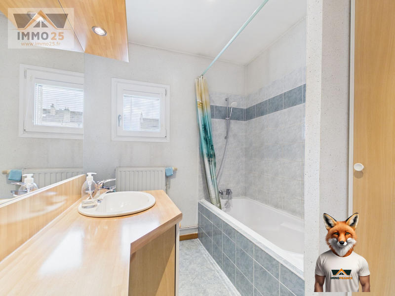 Appartement - 100 m² - 4 pièces