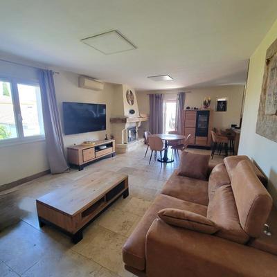 Villa - 300 m² - 10 pièces