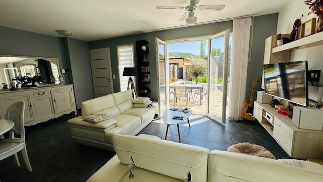 Villa - 85 m² - 5 pièces