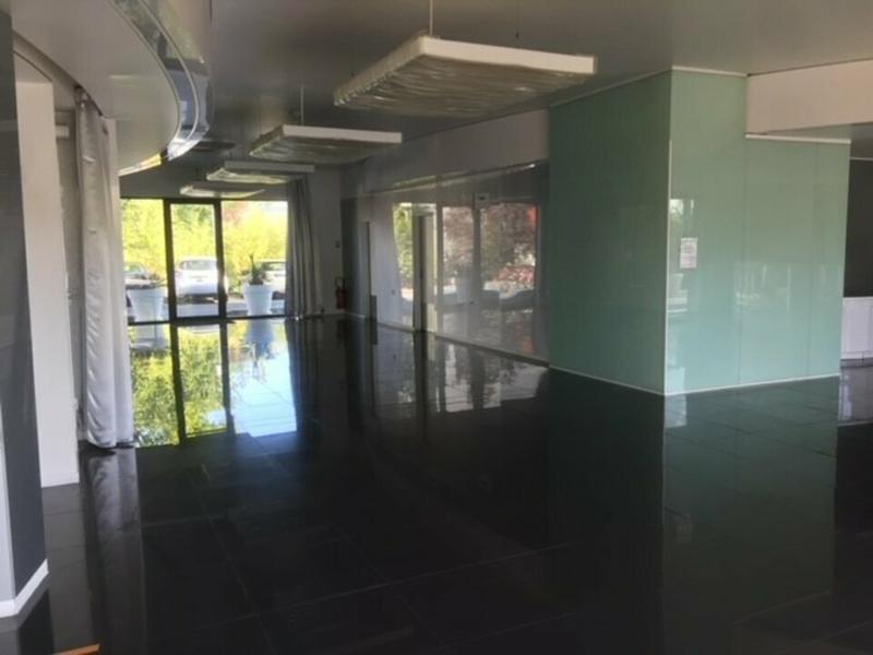 Local commercial - 231 m²
