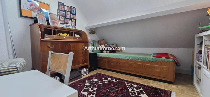 Maison - 200 m² - 6 pièces