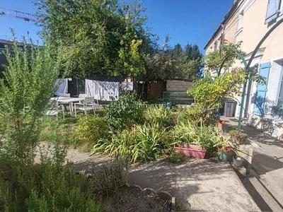 Maison - 80 m² - 5 pièces