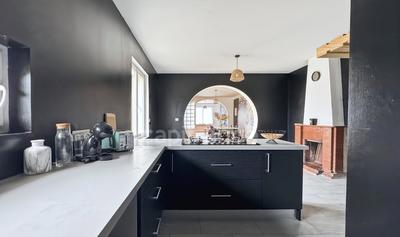 Appartement - 90 m² - 3 pièces