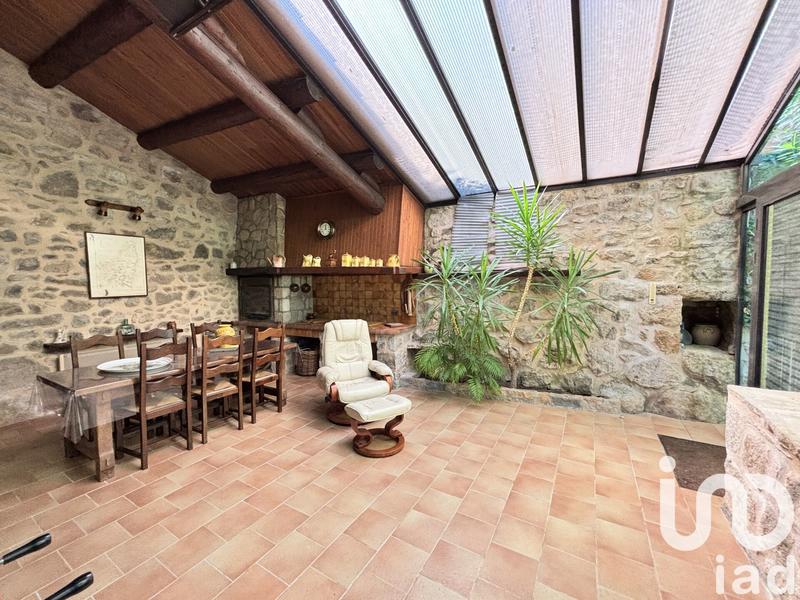 Maison - 220 m² - 10 pièces