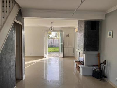 Maison - 84 m² - 5 pièces