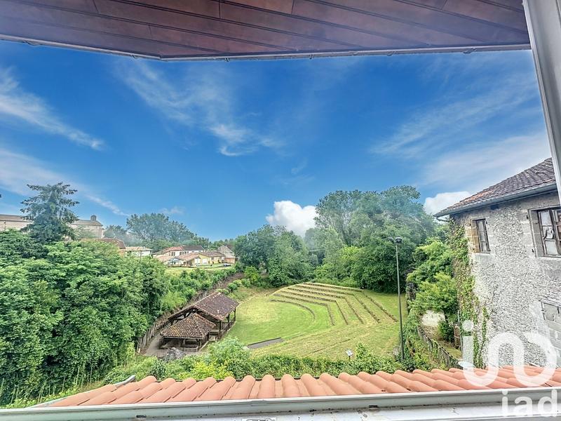 Appartement - 122 m² - 4 pièces