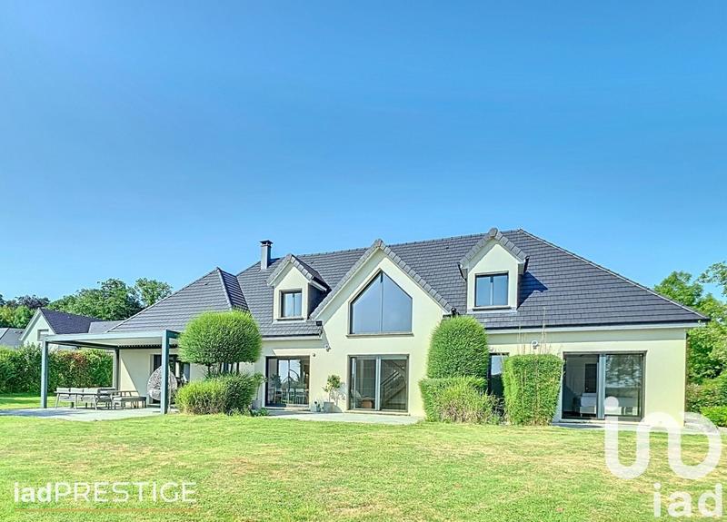 Maison - 240 m² - 7 pièces