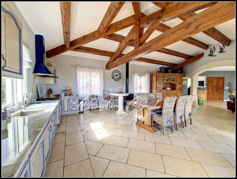 Maison - 174 m² - 5 pièces