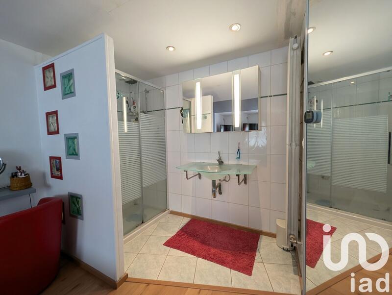 Maison - 183 m² - 6 pièces