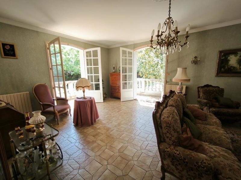 Maison bourgeoise - 330 m² - 13 pièces