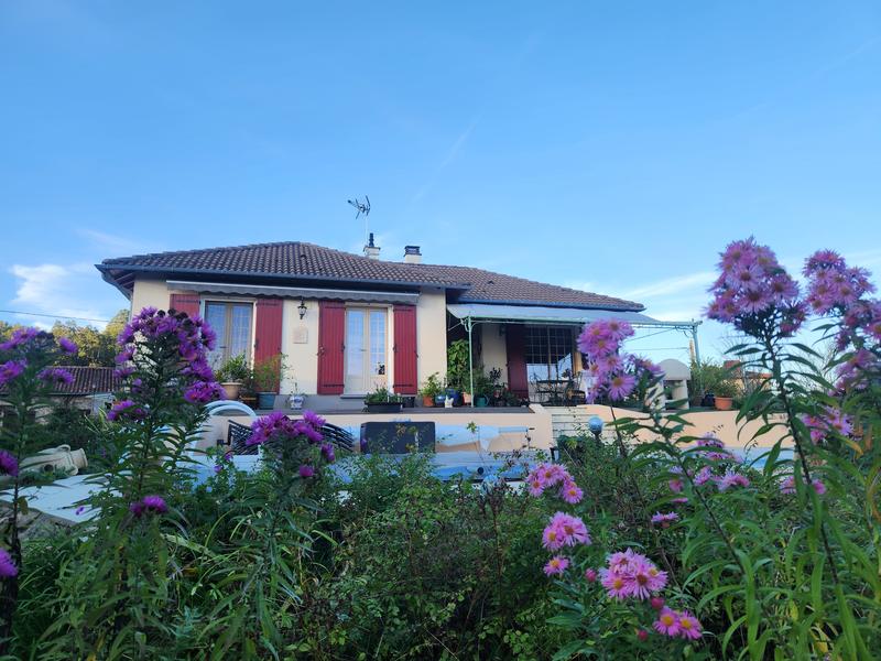 Maison - 104 m² - 5 pièces