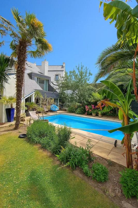 Maison - 187 m² - 7 pièces