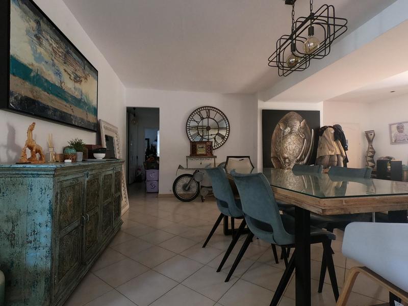 Villa - 146 m² - 6 pièces