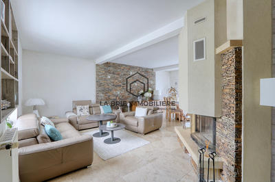 Maison - 131 m² - 6 pièces