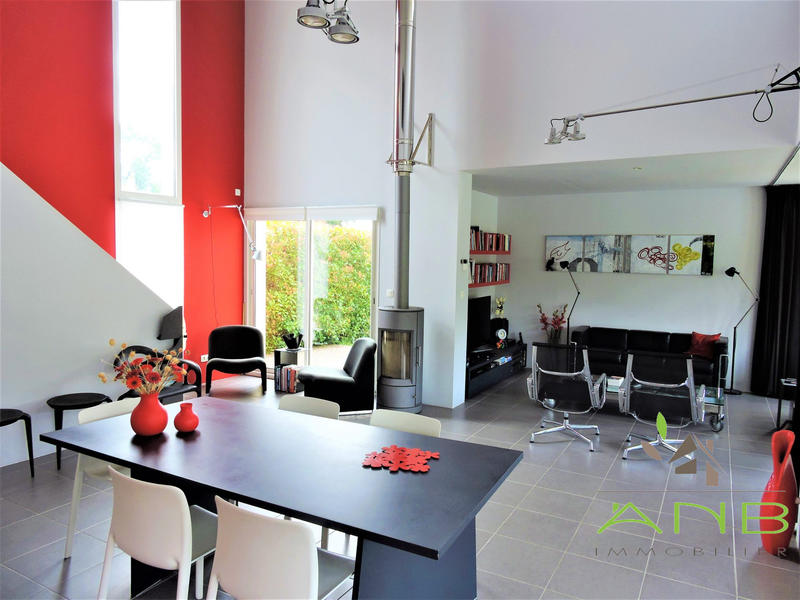 Villa - 194 m² - 8 pièces