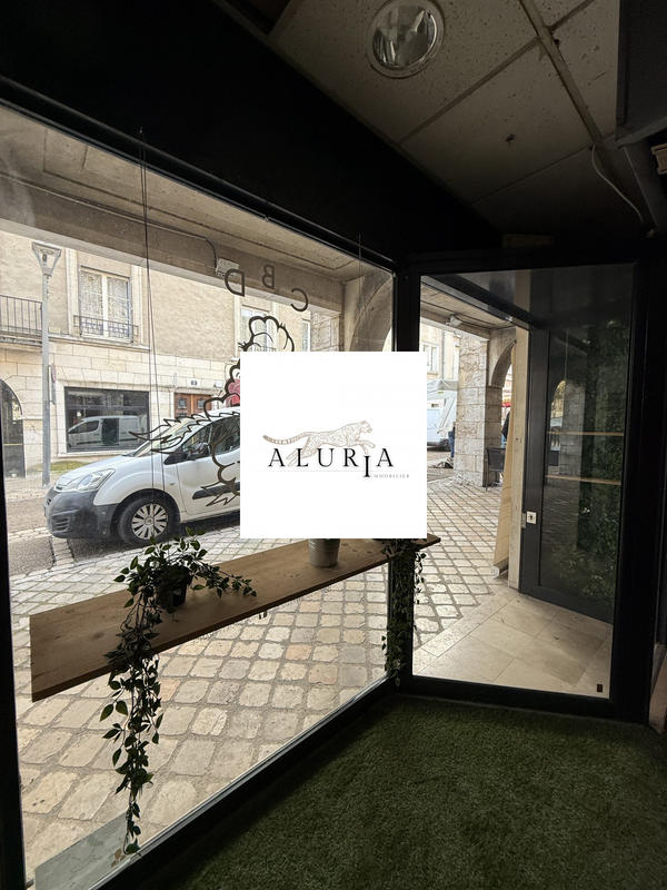 Local commercial - 47 m² - 3 pièces