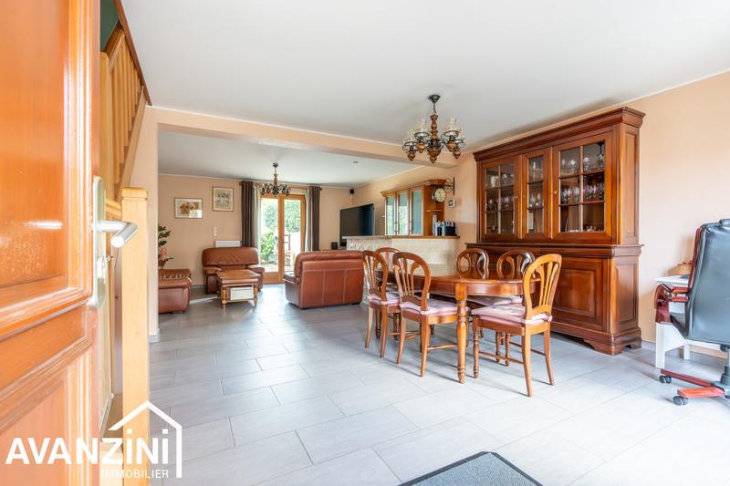 Maison traditionnelle - 120 m² - 6 pièces