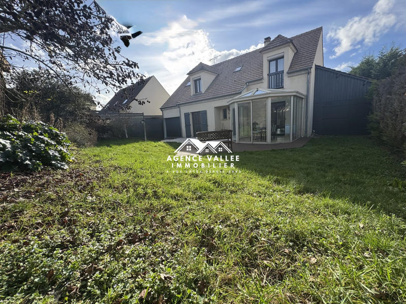 Maison traditionnelle - 148 m² - 7 pièces