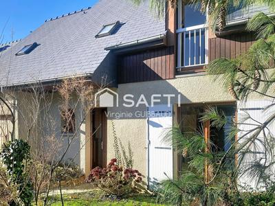 Maison - 94 m² - 5 pièces