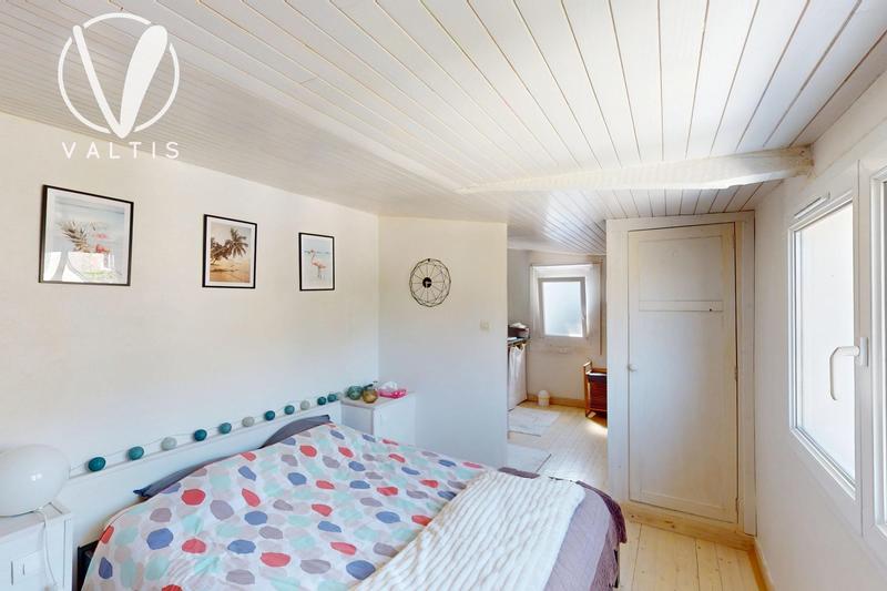 Maison - 137 m² - 6 pièces