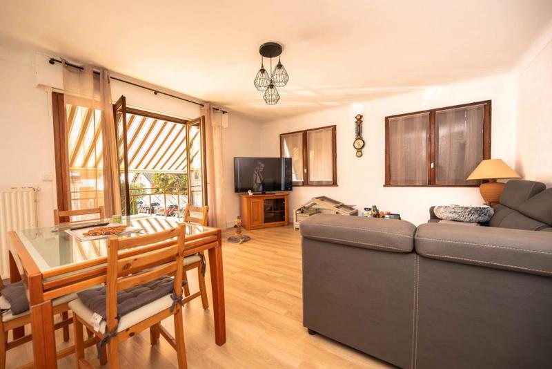 Maison - 197 m² - 7 pièces