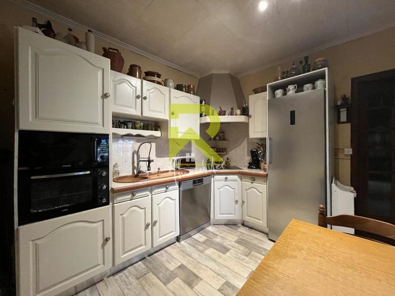 Immeuble - 250 m² - 11 pièces