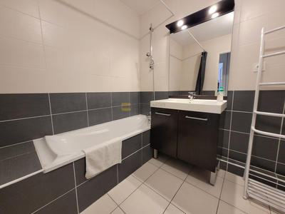 Appartement - 60 m² - 2 pièces