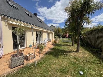 Pavillon - 186 m² - 8 pièces