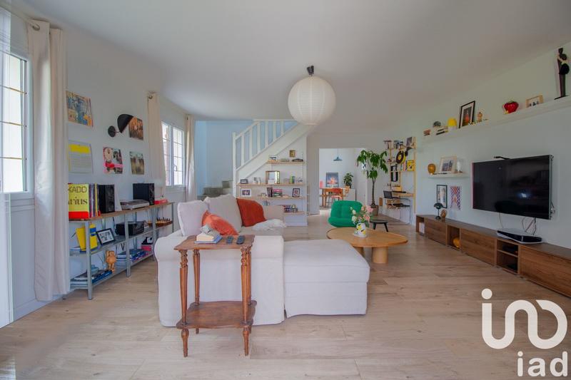 Maison - 180 m² - 8 pièces