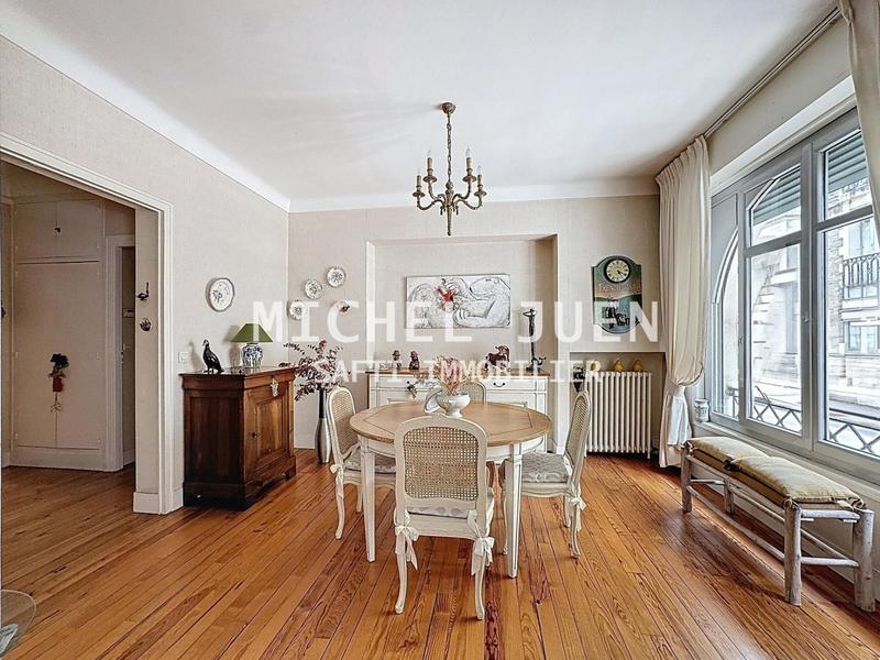 Appartement - 107 m² - 5 pièces