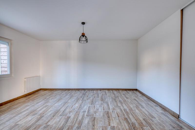 Maison traditionnelle - 100 m² - 5 pièces