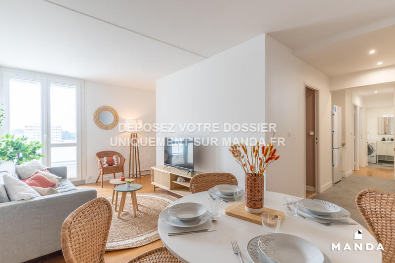 Chambre - 10 m² - 4 pièces